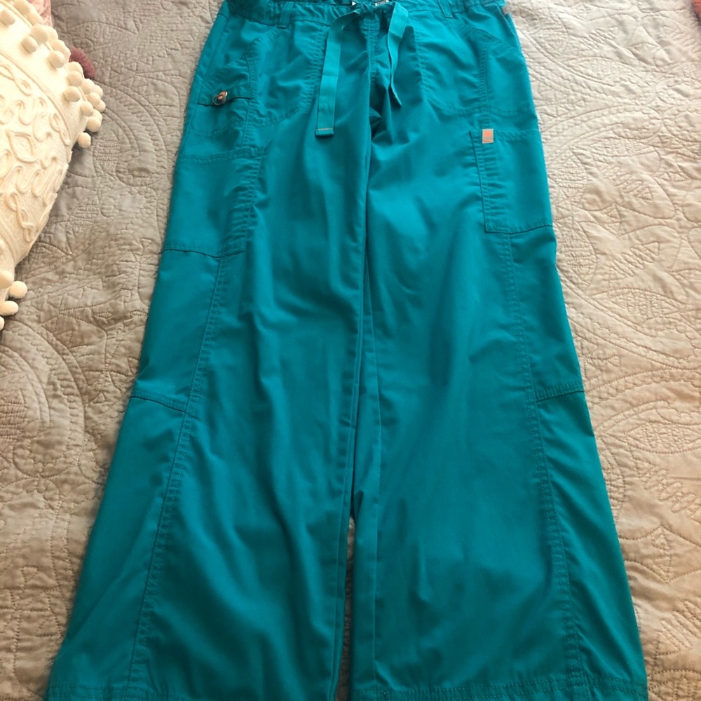 Code Happy Scrubs - Picture 4 of 4